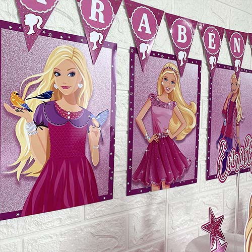 Kit Personalizado Barbie com 78 itens para festas, incluindo topo de bolo, pôsters e displays.